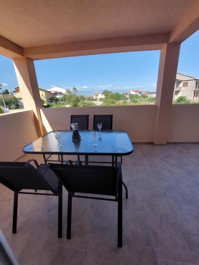 Holiday Home Aria Nin Extérieur photo