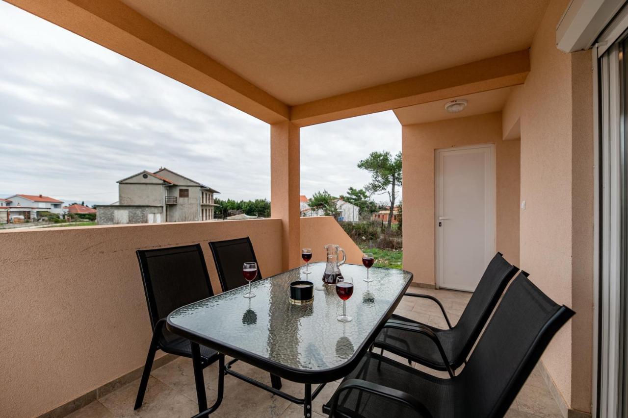 Holiday Home Aria Nin Extérieur photo