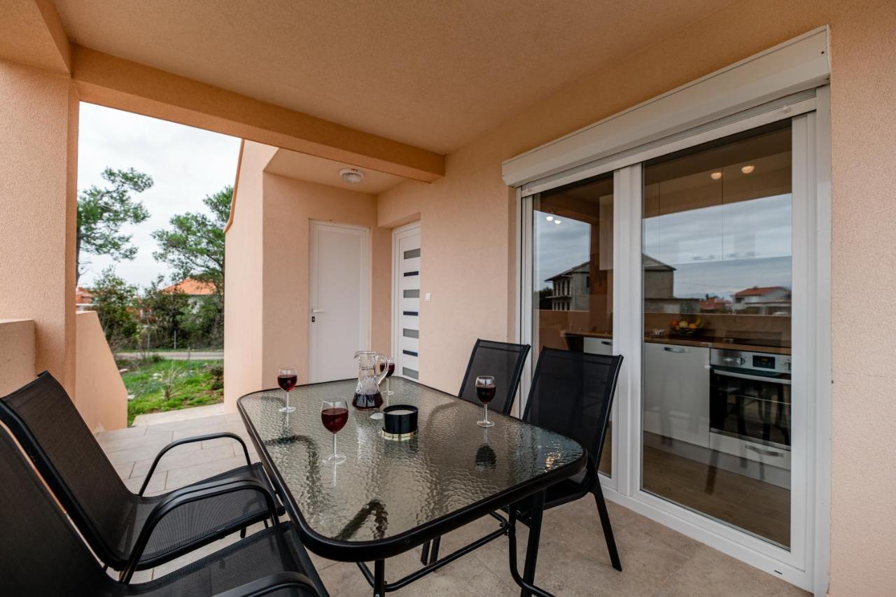 Holiday Home Aria Nin Extérieur photo
