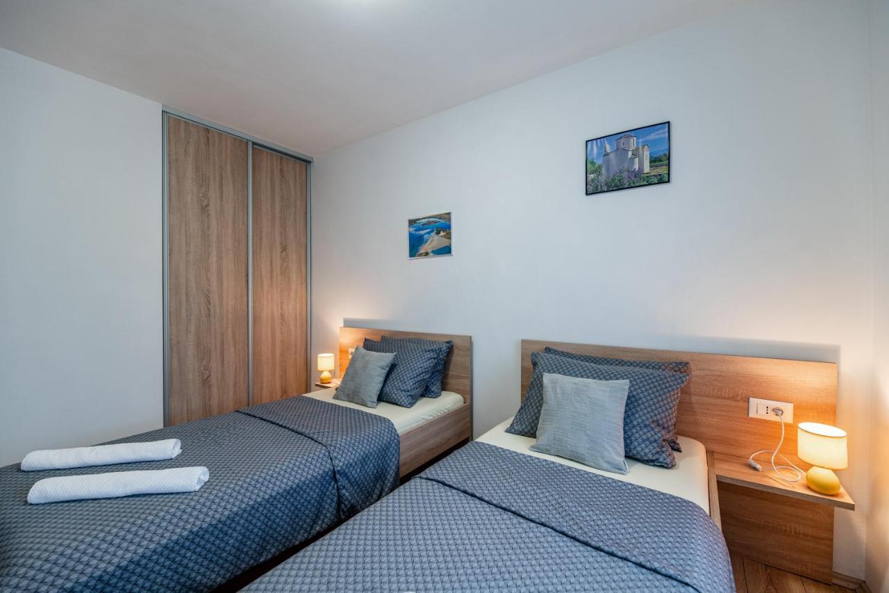 Holiday Home Aria Nin Extérieur photo