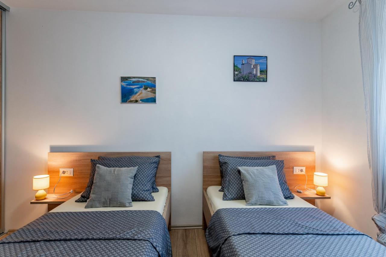 Holiday Home Aria Nin Extérieur photo