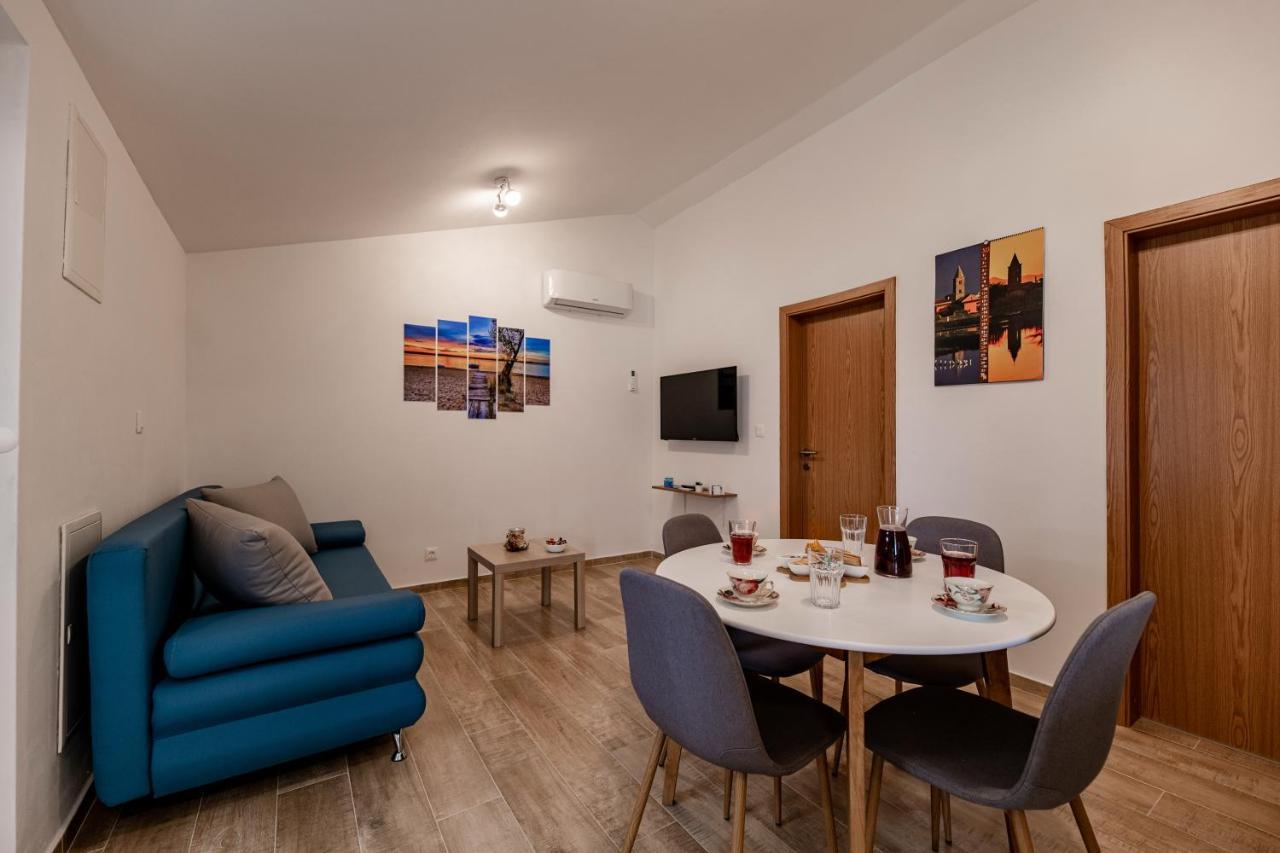 Holiday Home Aria Nin Extérieur photo